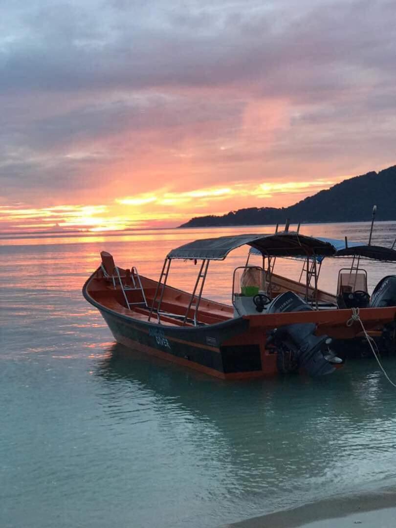 Matahari Long Beach Pulau Perhentian Bagian luar foto